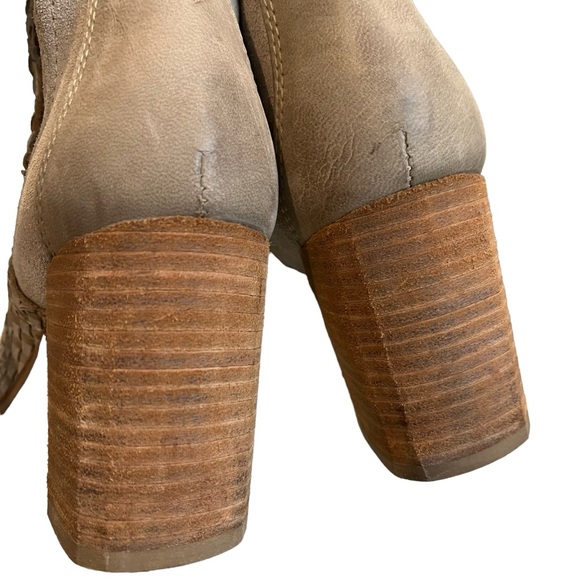 JOURNEE SIGNATURE Gray Side Cutout Kevona Woven Leather Booties, Sz 8.5 - Picture 13 of 15